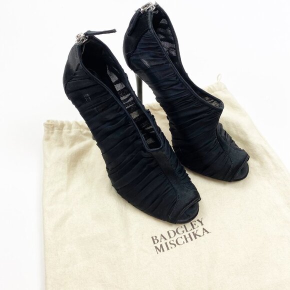 Badgley Mischka Black Heels - Picture 7 of 10